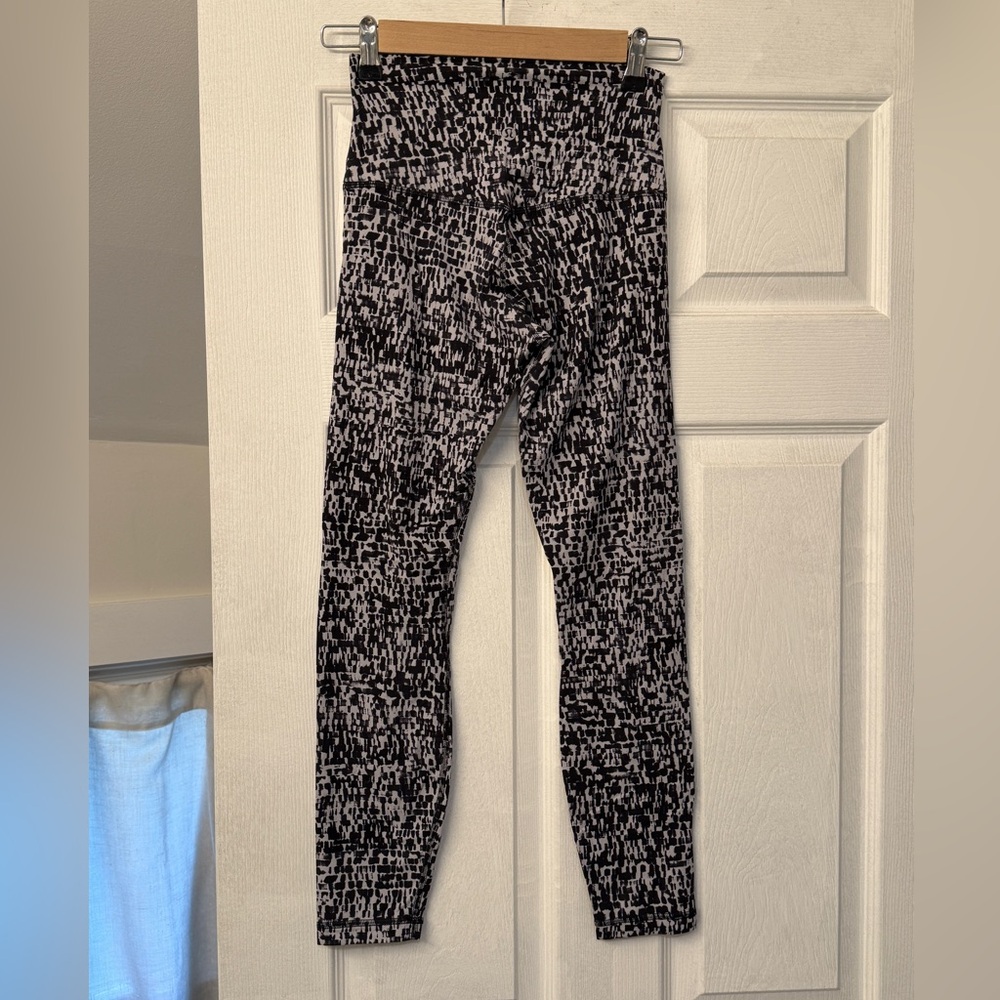 lululemon align 25’ pant in pixel print